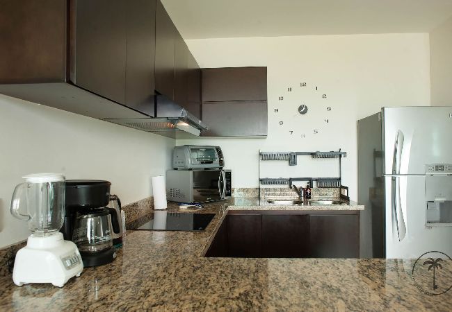 Apartamento en Mazatlán - ¡Amplio Dpto. con terraza y vista parcial mar! Apartamento en Mazatlán - ¡Amplio Dpto. con terraza y vista parcial mar!