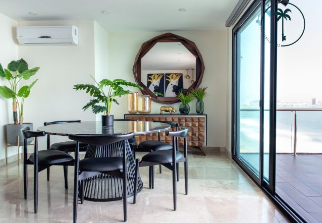 Apartamento en Mazatlán - Terraza con Vista al Mar, BBQ y Piscina  Apartamento en Mazatlán - Terraza con Vista al Mar, BBQ y Piscina