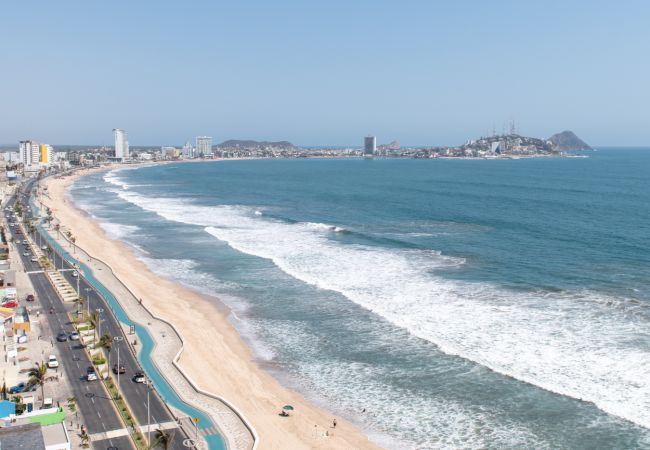 Apartamento en Mazatlán - Terraza con Vista al Mar, BBQ y Piscina  Apartamento en Mazatlán - Terraza con Vista al Mar, BBQ y Piscina
