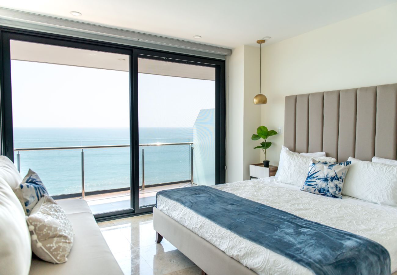 Apartamento en Mazatlán - Terraza con Vista al Mar, BBQ y Piscina 