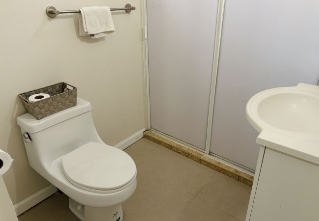 Apartamento en Mazatlán - Depto. cerca de la playa, 2 Hab. y A/C, Planta Baja Apartamento en Mazatlán - Depto. cerca de la playa, 2 Hab. y A/C, Planta Baja