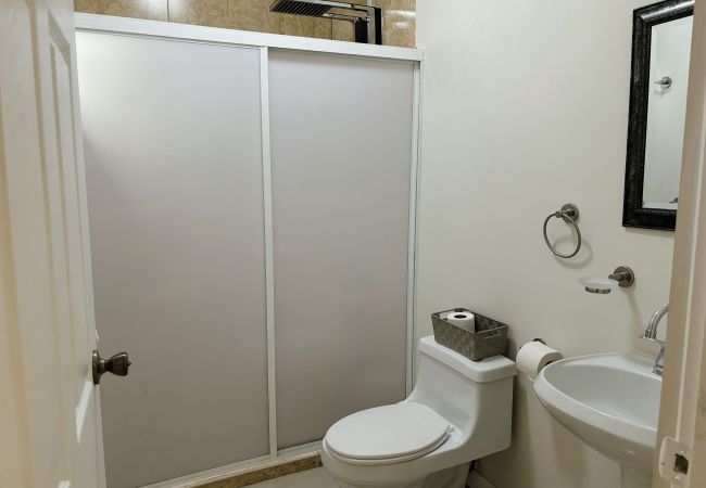 Apartamento en Mazatlán - Depto. cerca de la playa, 2 Hab. y A/C, Planta Baja Apartamento en Mazatlán - Depto. cerca de la playa, 2 Hab. y A/C, Planta Baja