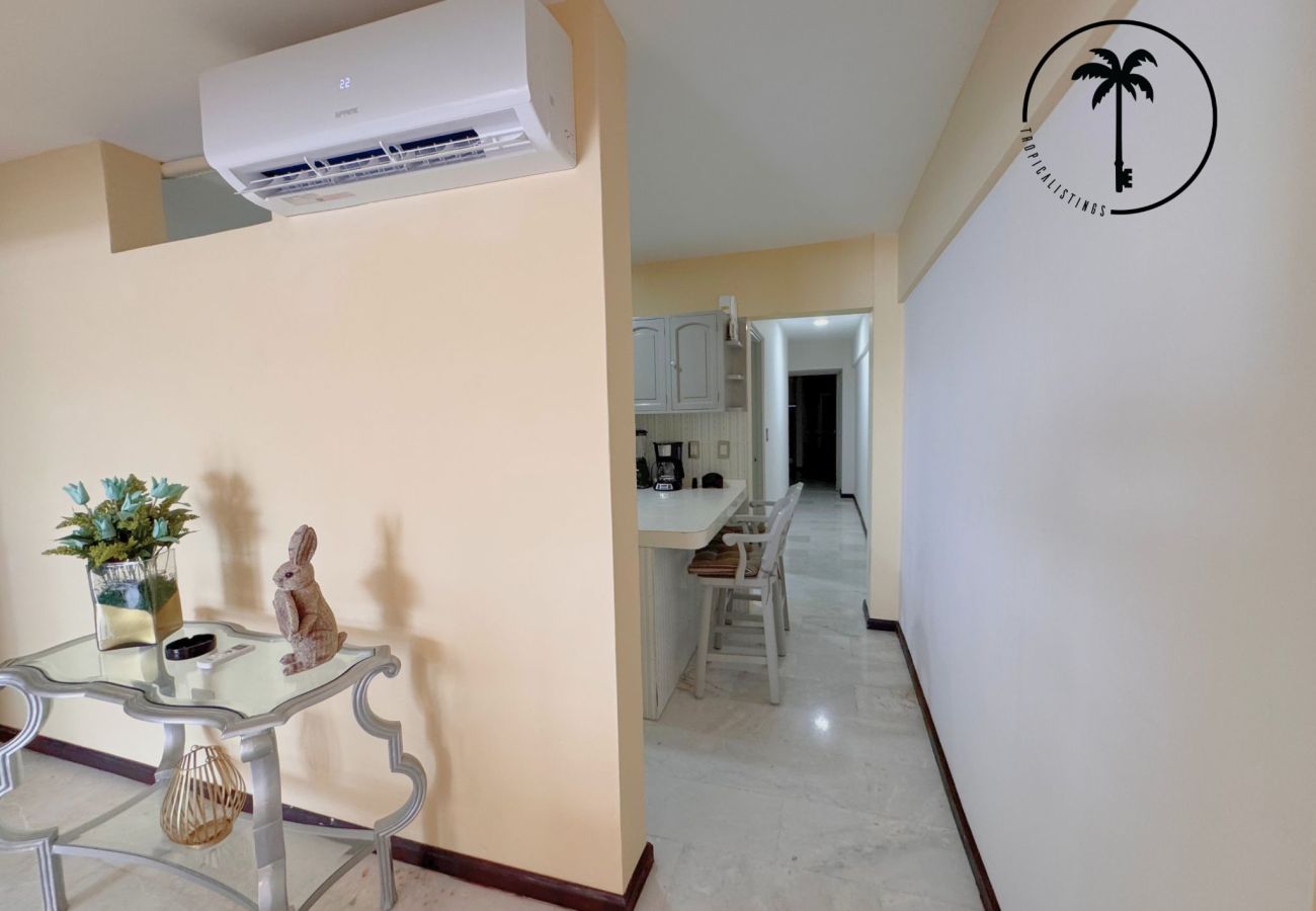 Apartamento en Mazatlán - Vista al Mar en el Malecón de Mazatlán: Departamento Ideal