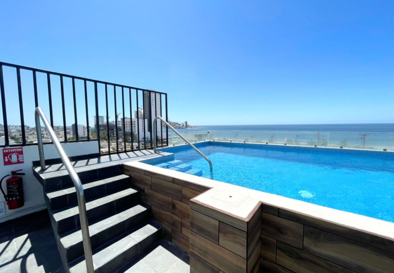 Apartamento en Mazatlán - Depto. con Alberca a 2 Cdas. del Malecón