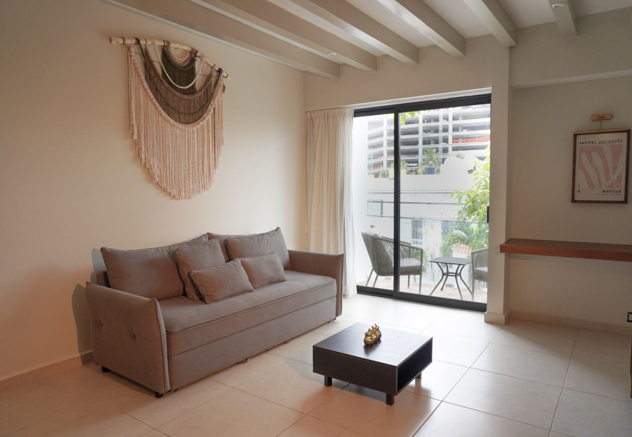 Apartamento en Mazatlán - Depto. con Alberca a 2 Cdas. del Malecón