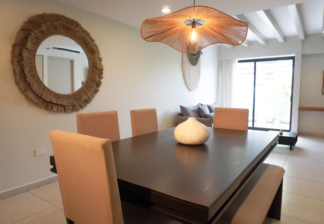 Apartamento en Mazatlán - Depto. con Alberca a 2 Cdas. del Malecón