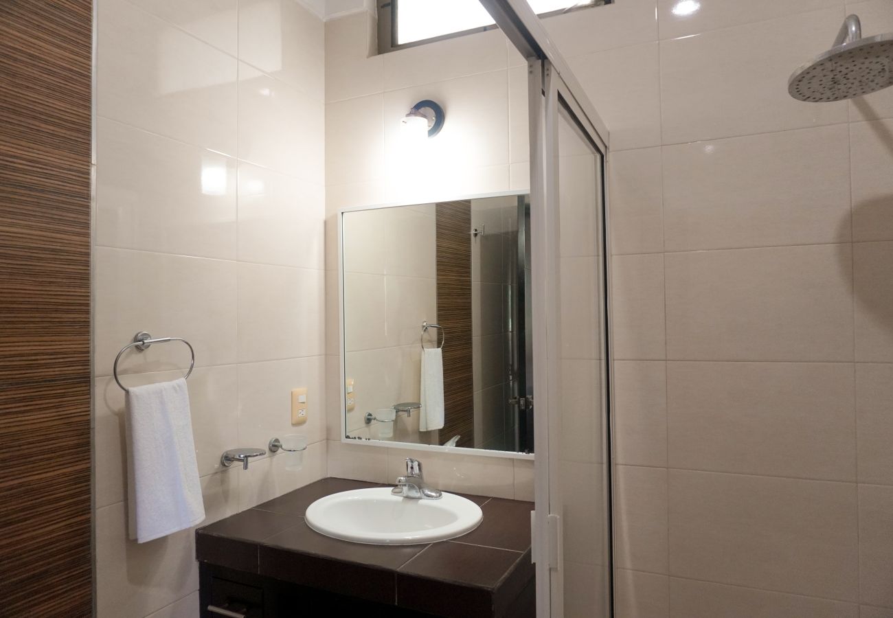 Apartamento en Mazatlán - Cerritos Resort: 2 Hab. con Alberca Frente al Mar