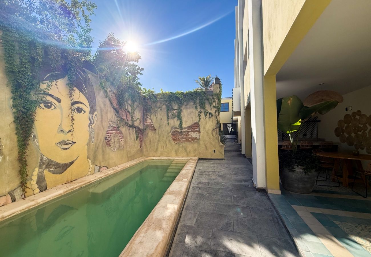 Apartamento en Mazatlán - Centro Histórico con Alberca, Gym y Cowork