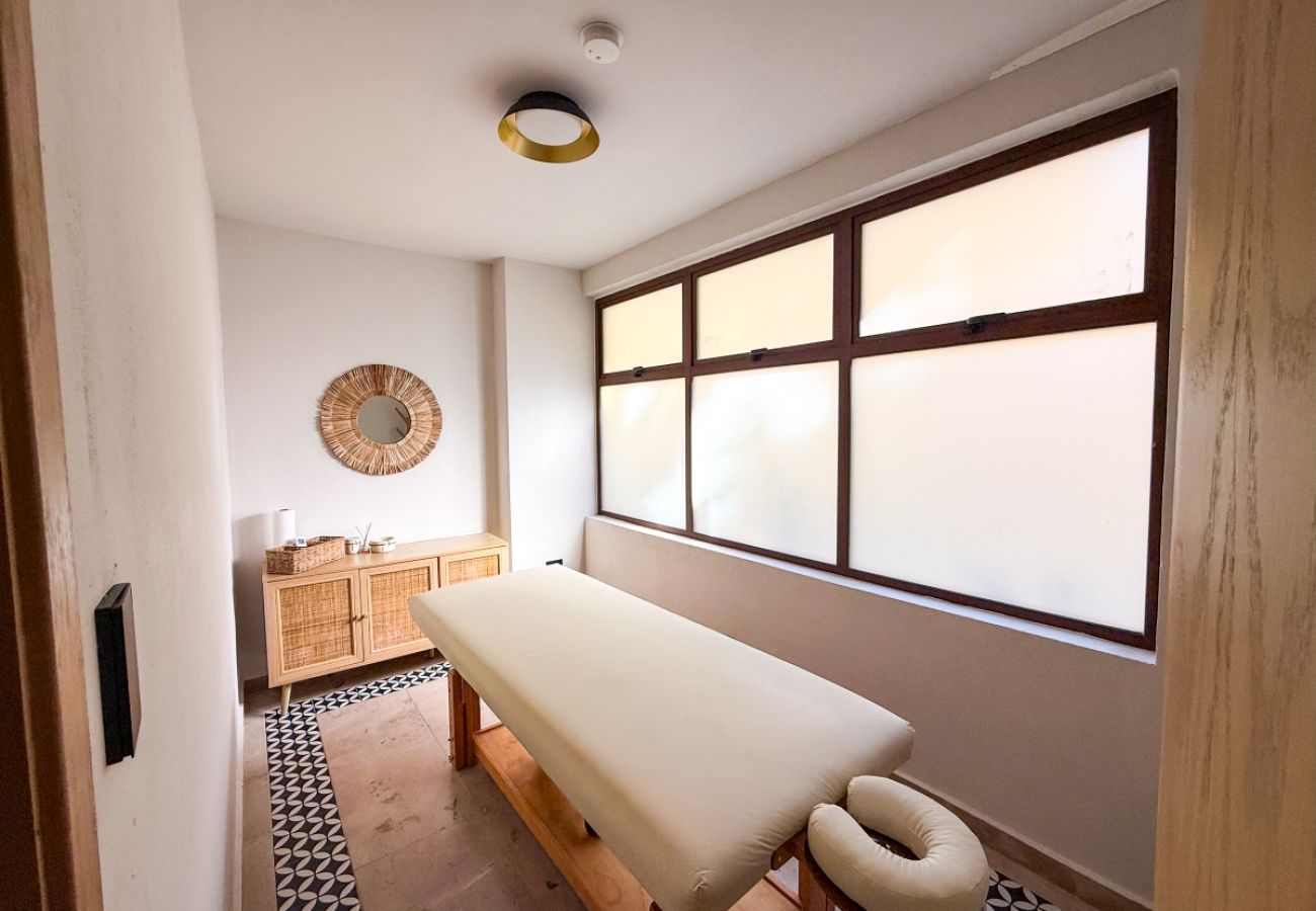 Apartamento en Mazatlán - Centro Histórico con Alberca, Gym y Cowork