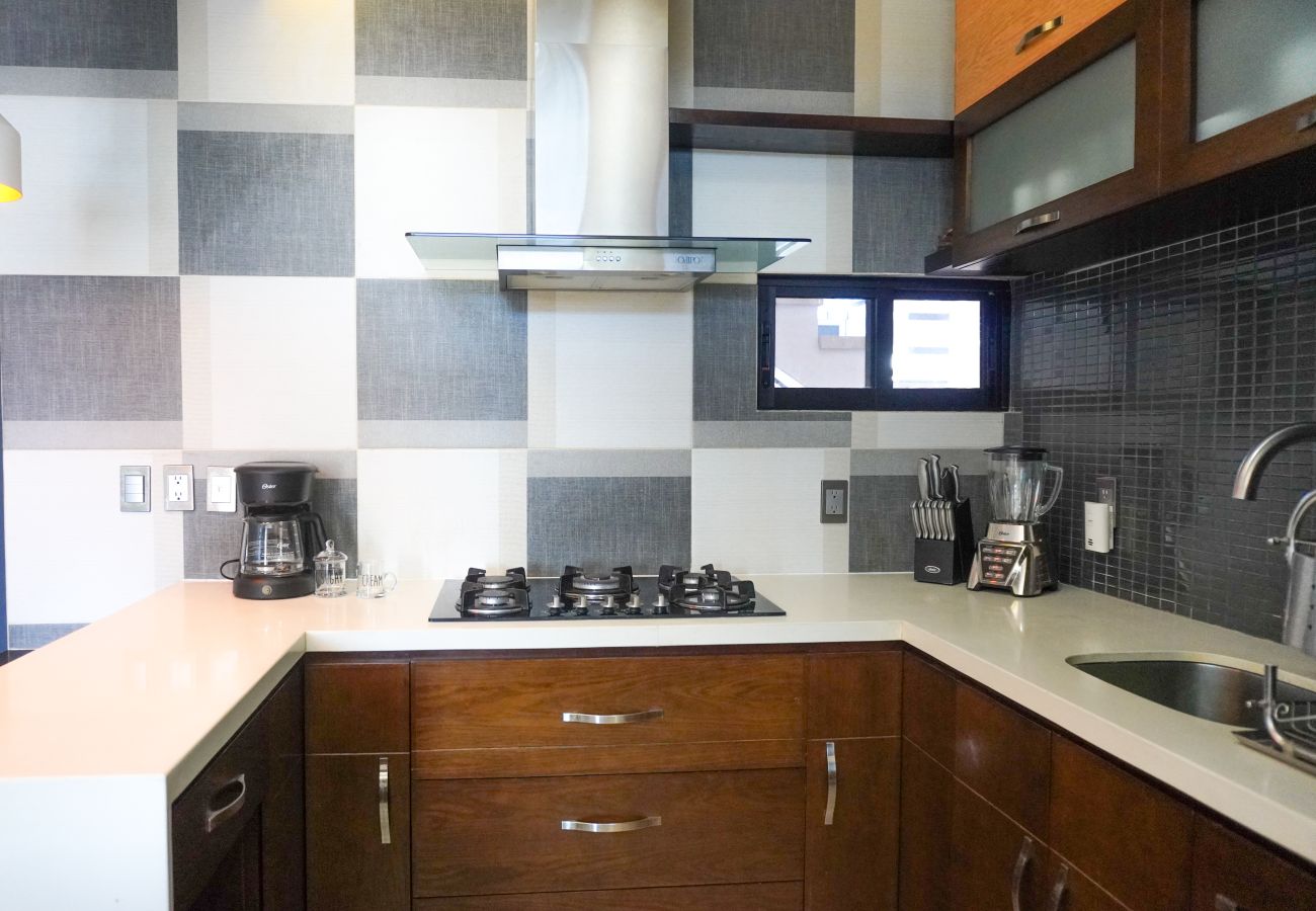 Apartamento en Mazatlán - Malecón y Acuario | 2BR con Parking