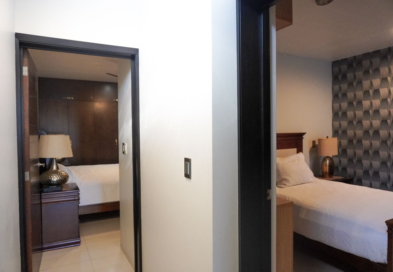 Apartamento en Mazatlán - Malecón y Acuario | 2BR con Parking