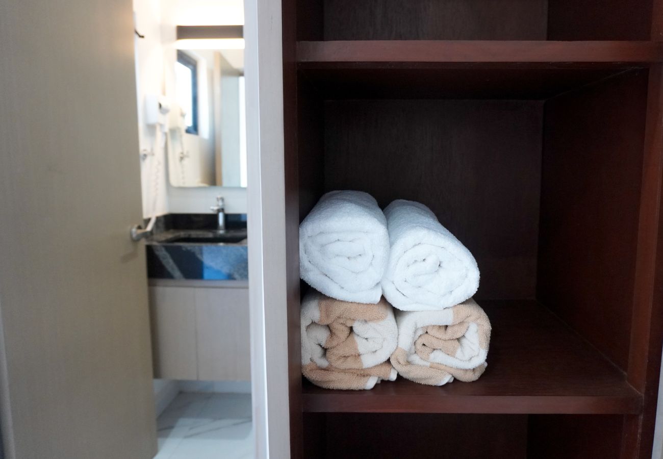 Apartahotel en Mazatlán - Habitación para 4 - Roof Pool y Balcón 🌅