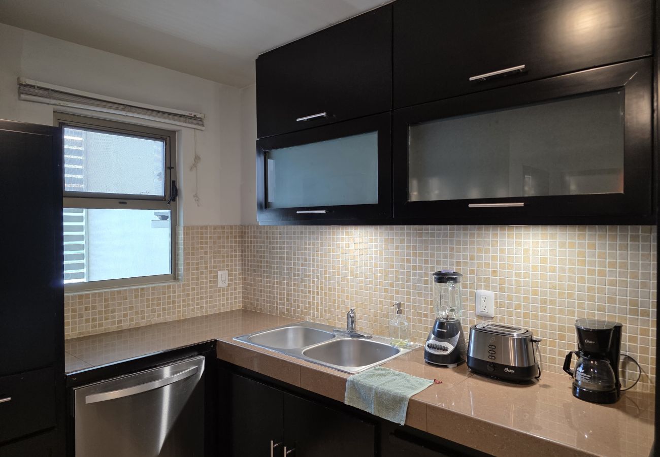 Apartamento en Mazatlán - Cerritos: Depto. Amplio con Alberca 🌊