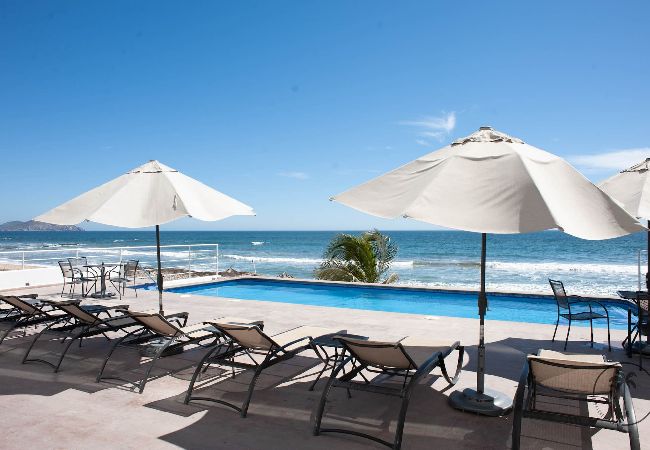 Apartment in Mazatlán - Bright & Spacious Apartment with Ocean Glimpses! Apartment in Mazatlán - Bright & Spacious Apartment with Ocean Glimpses!