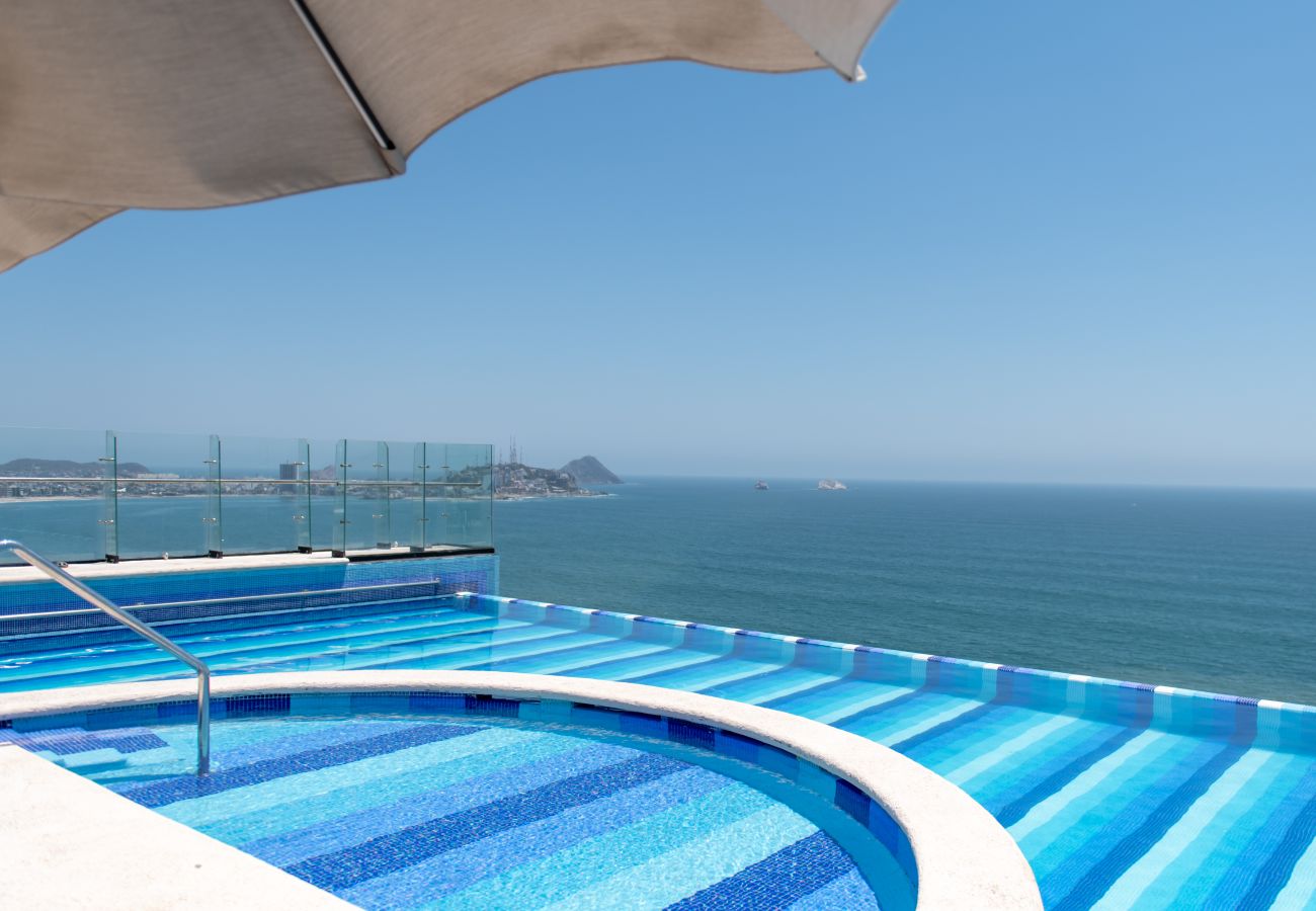 Apartment in Mazatlán - Apartment w/Pool front of the sea Tropicalistings