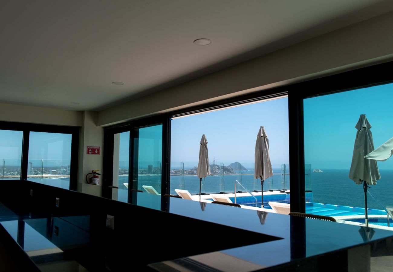 Apartment in Mazatlán - Apartment w/Pool front of the sea Tropicalistings