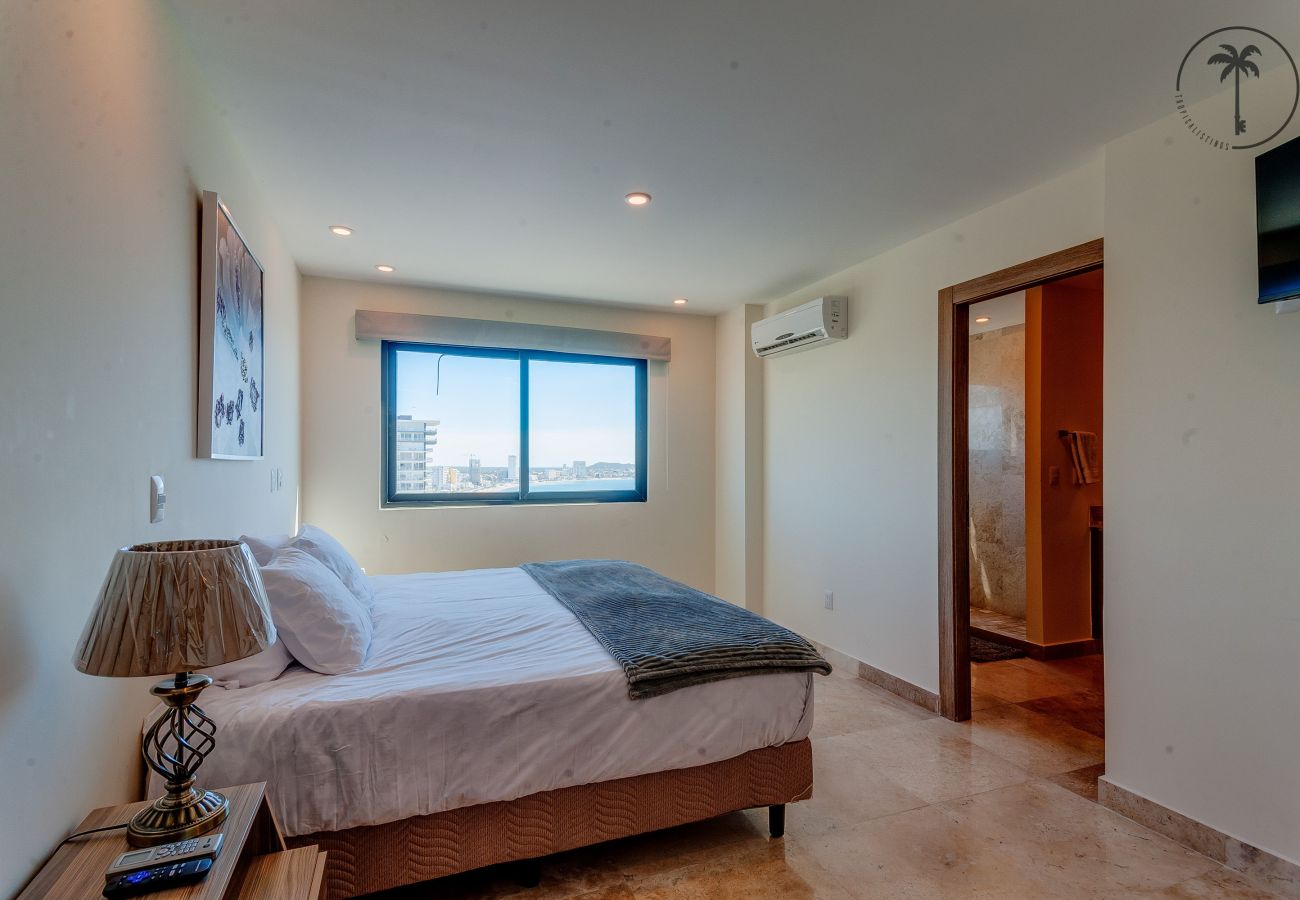 Apartment in Mazatlán - Apartment w/Pool front of the sea Tropicalistings