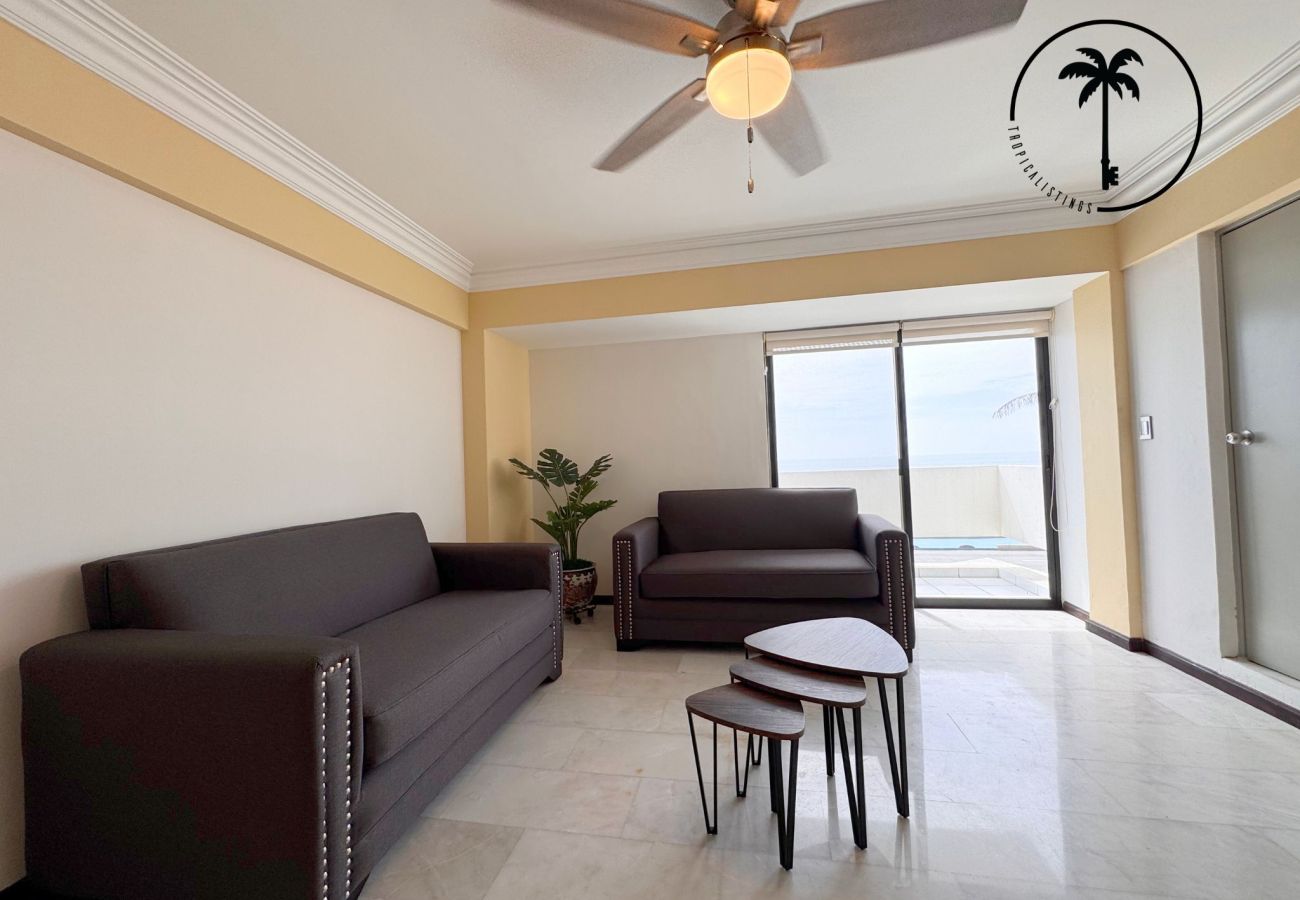 Apartment in Mazatlán - Ocean View on Mazatlán's Malecon: Ideal Apartment