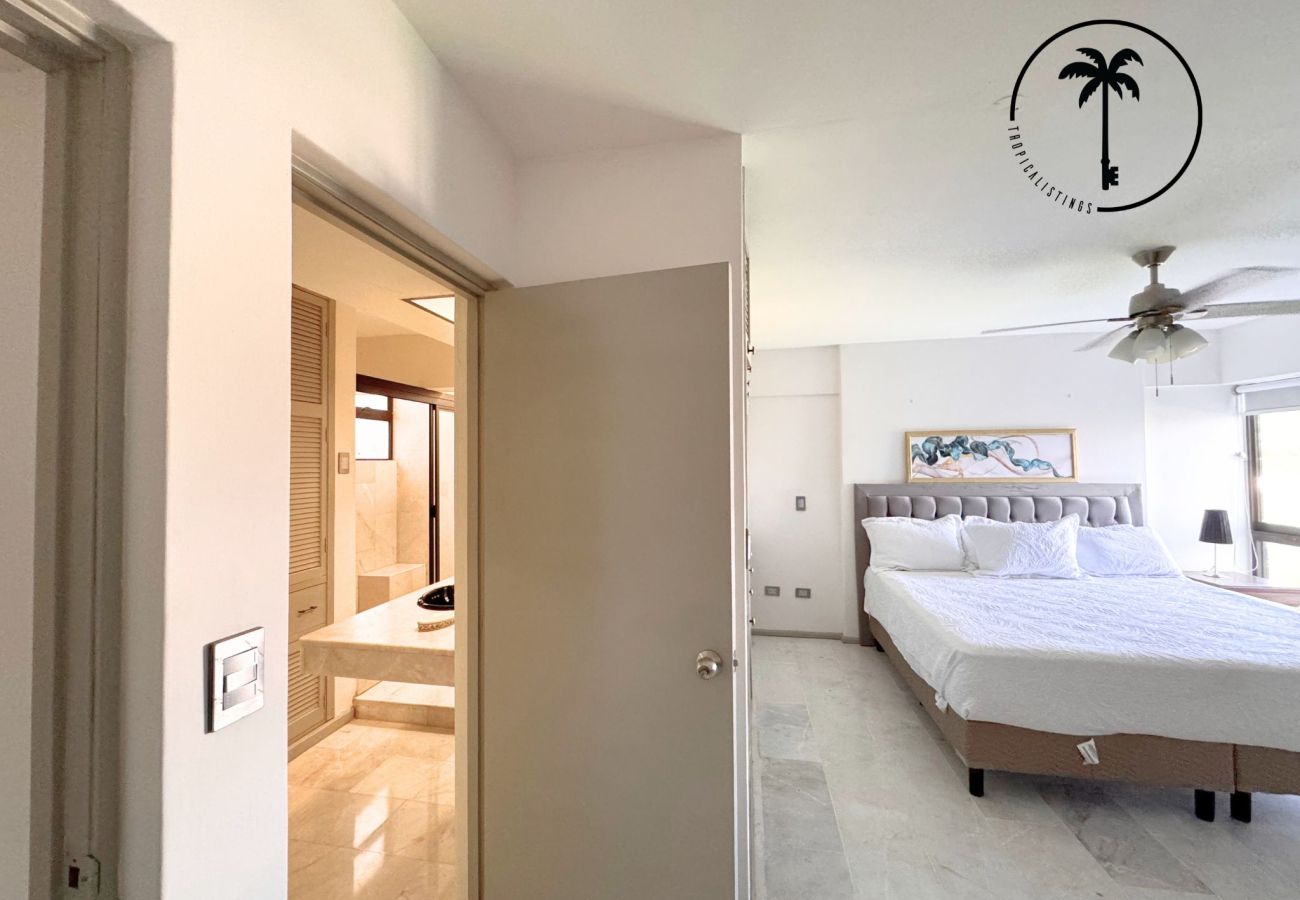 Apartment in Mazatlán - Ocean View on Mazatlán's Malecon: Ideal Apartment