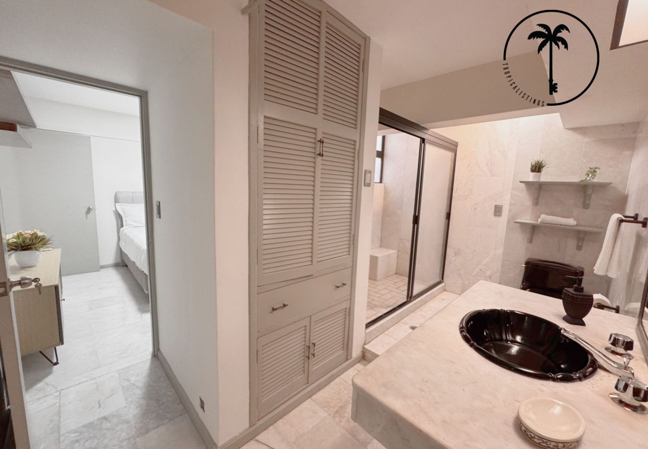 Apartment in Mazatlán - Ocean View on Mazatlán's Malecon: Ideal Apartment