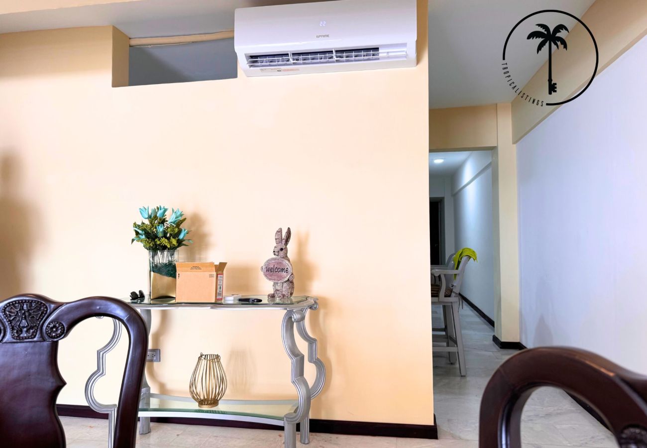 Apartment in Mazatlán - Ocean View on Mazatlán's Malecon: Ideal Apartment