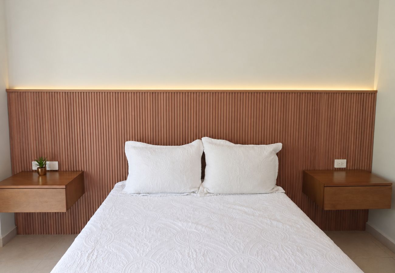 Apartment in Mazatlán - Near the Malecón: Roof Pool & Work Space