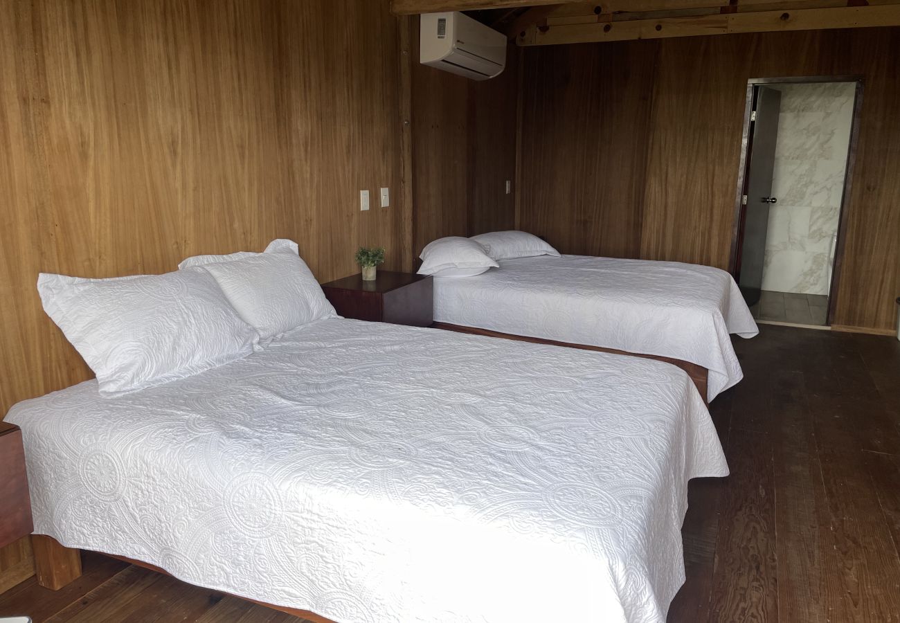 Cabin in Celestino Gazca Villaseñor - Unmatched Celestino Gazca - Cabin by the Coast