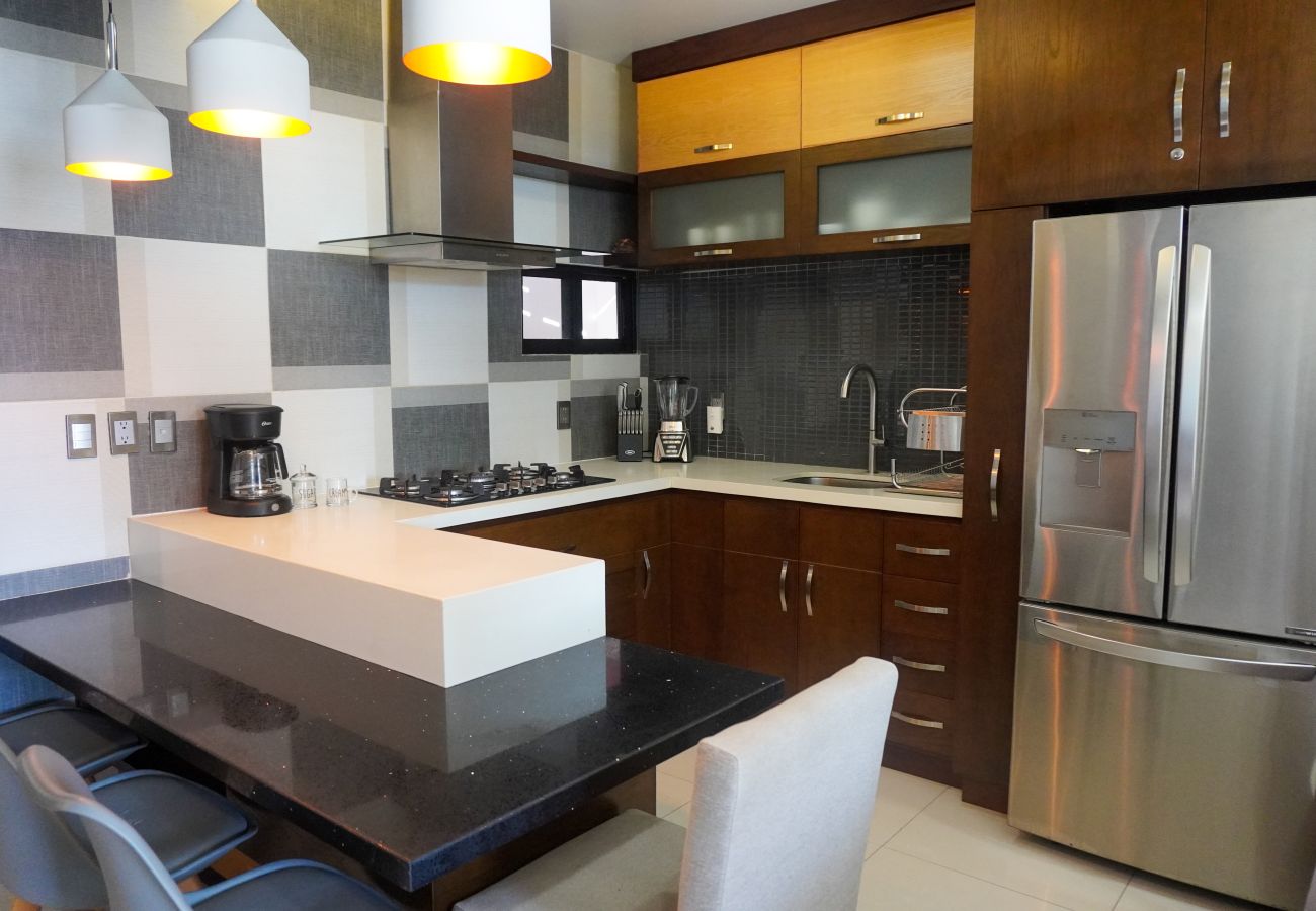 Apartment in Mazatlán - 2BR near Malecón & Aquarium + Parking