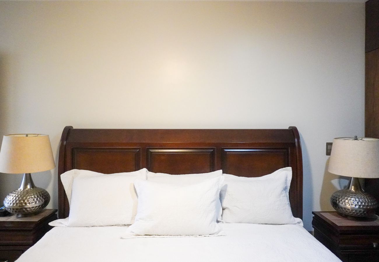 Apartment in Mazatlán - 2BR near Malecón & Aquarium + Parking