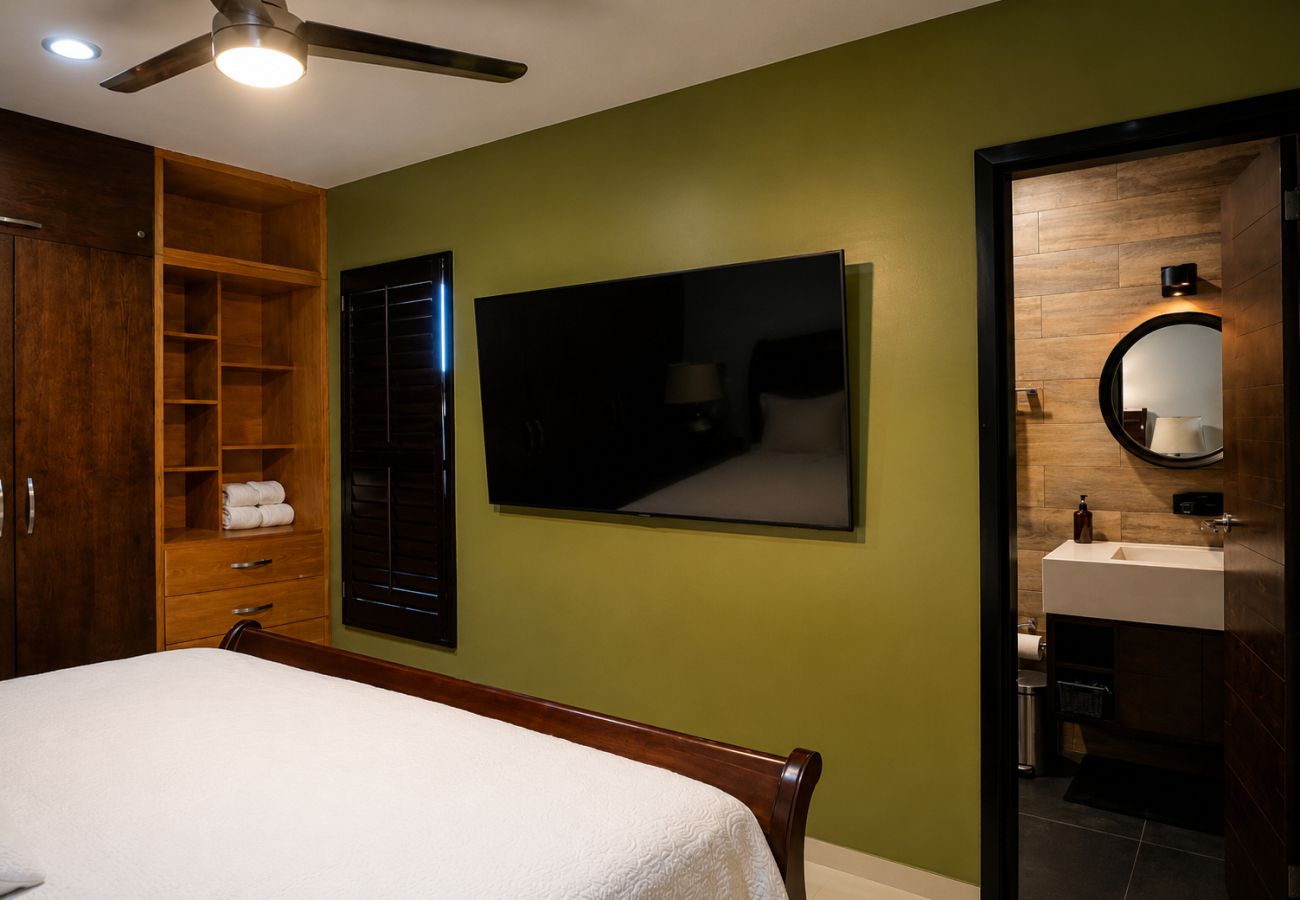 Apartment in Mazatlán - 2BR near Malecón & Aquarium + Parking
