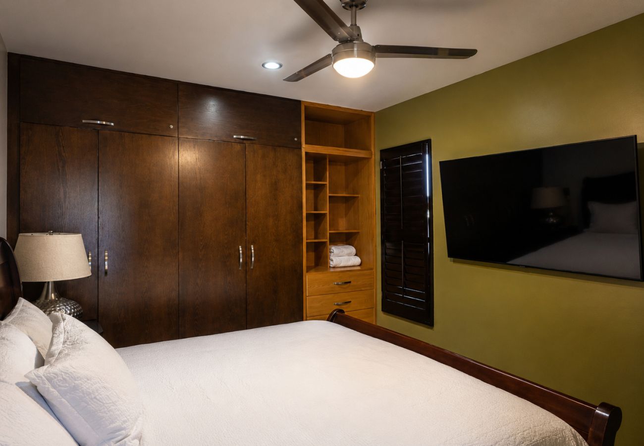 Apartment in Mazatlán - 2BR near Malecón & Aquarium + Parking