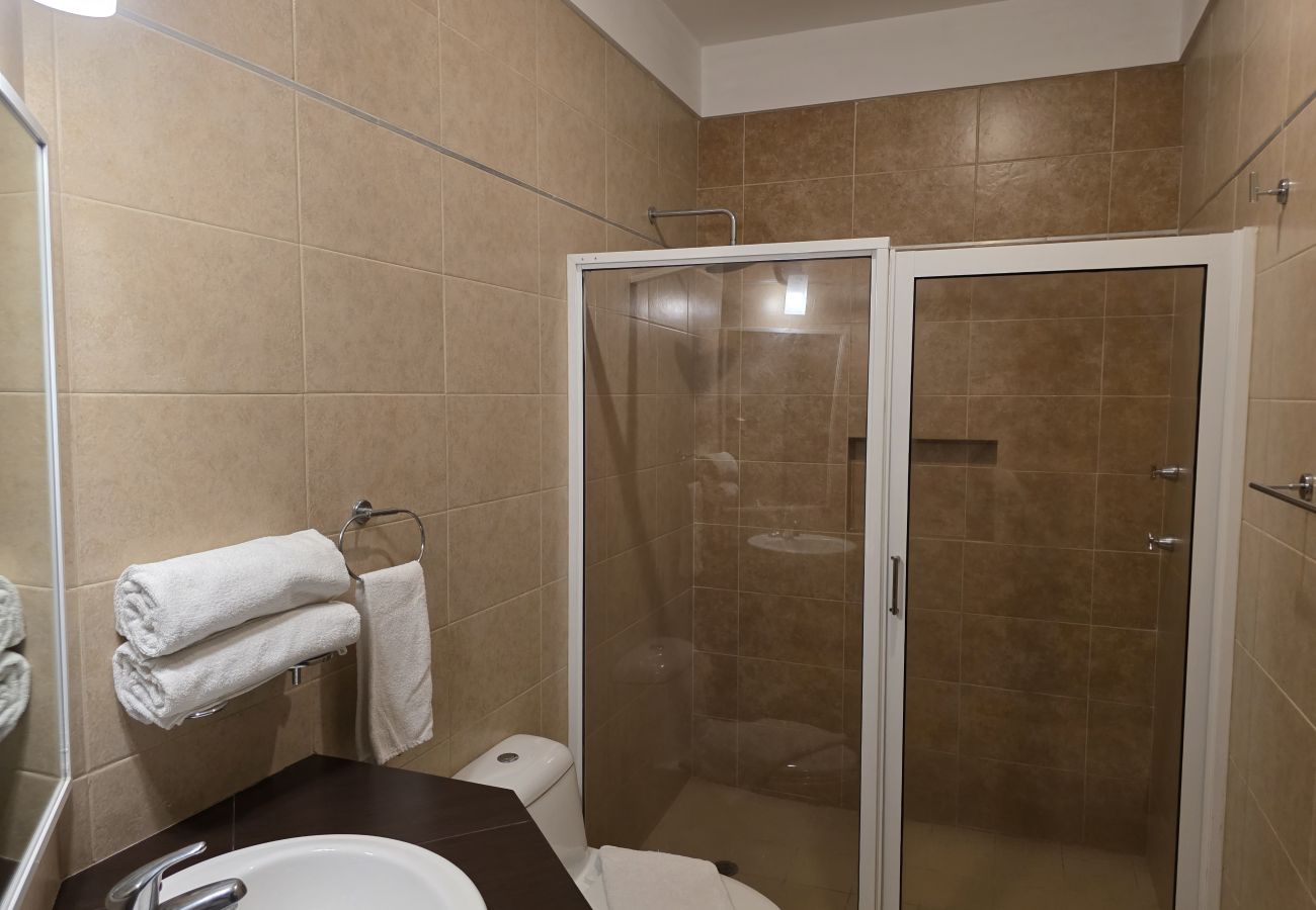 Apartment in Mazatlán - Cerritos: Spacious Condo with Pool 🌊