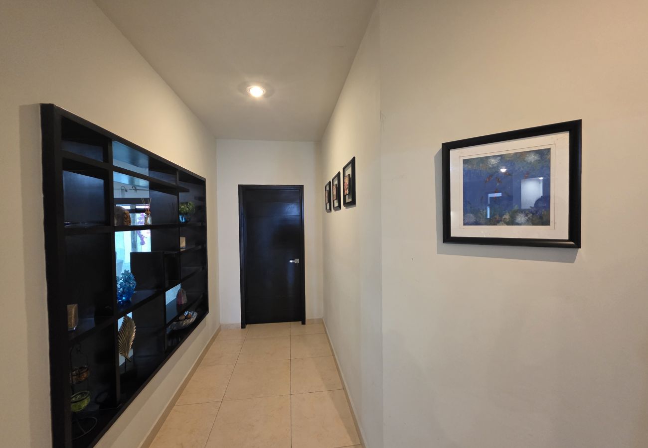 Apartment in Mazatlán - Cerritos: Spacious Condo with Pool 🌊