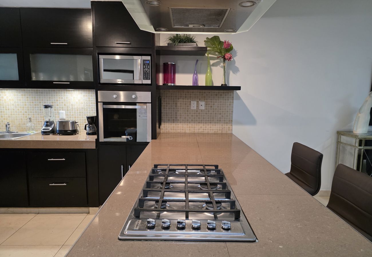 Apartment in Mazatlán - Cerritos: Spacious Condo with Pool 🌊