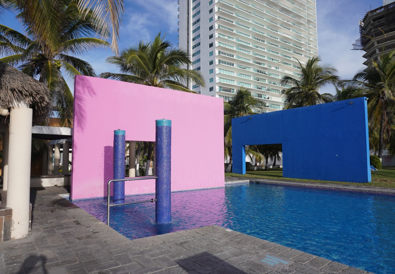 Apartment in Mazatlán - Cerritos: Spacious Condo with Pool 🌊