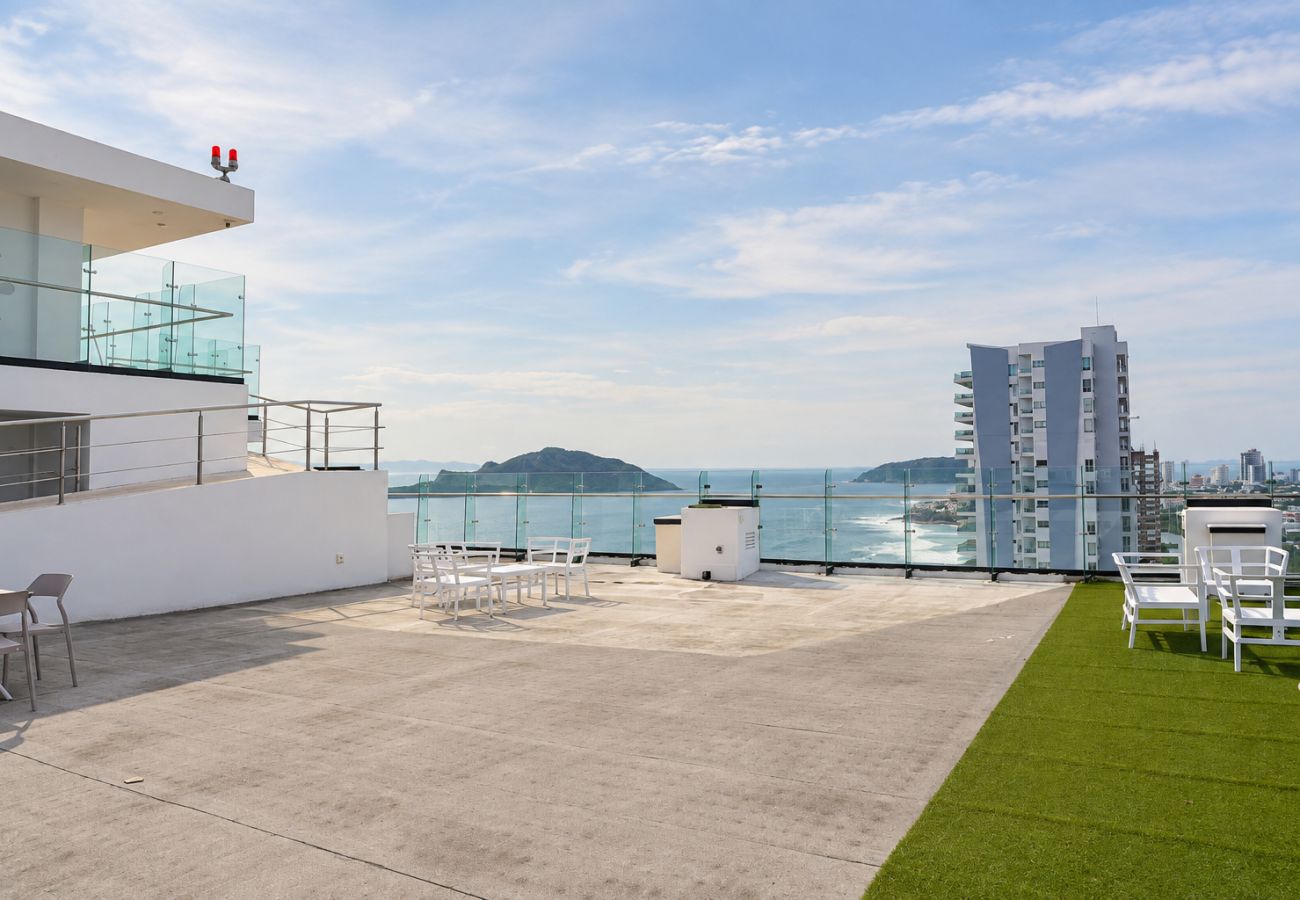 Apartment in Mazatlán - Lagoon View + Rooftop Pool 🌊
