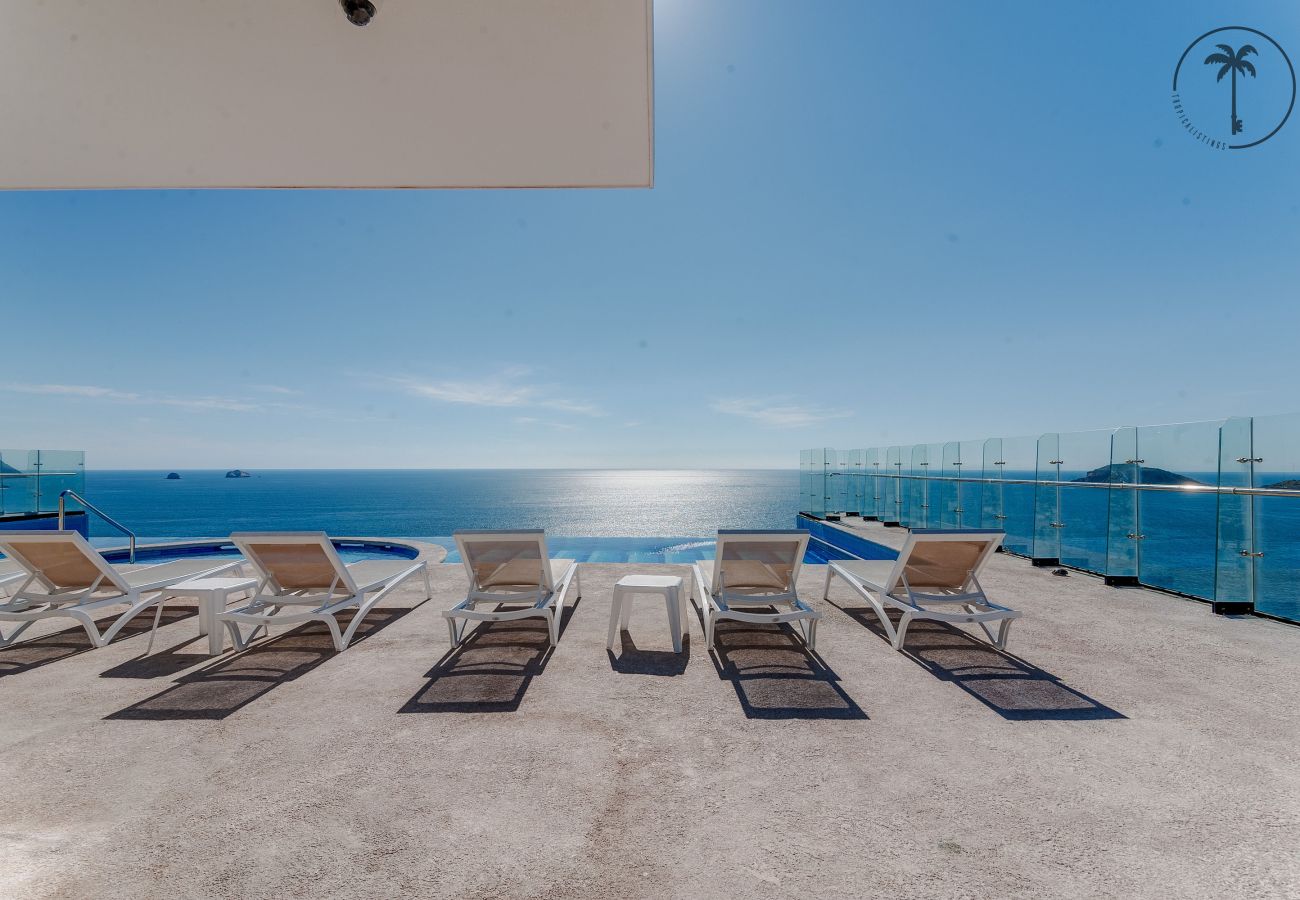 Apartment in Mazatlán - Lagoon View + Rooftop Pool 🌊